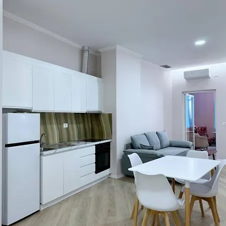 Aem 1 Bedroom #9 * 골렘